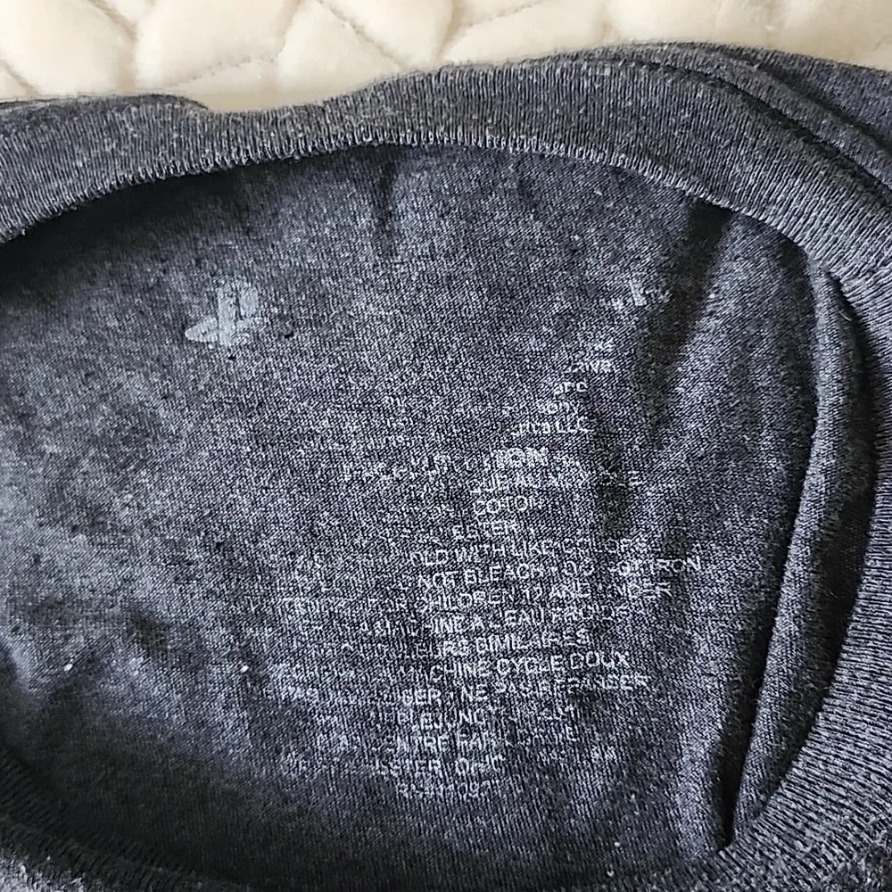 PLAYSTATION MEN'S T SHIRT  XL - Picture 7 of 7